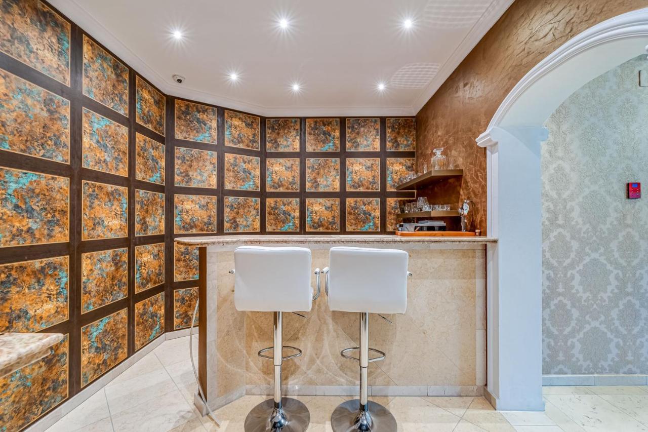 Villa Svim, Walking Distance To The Beach! Marbellac Extérieur photo