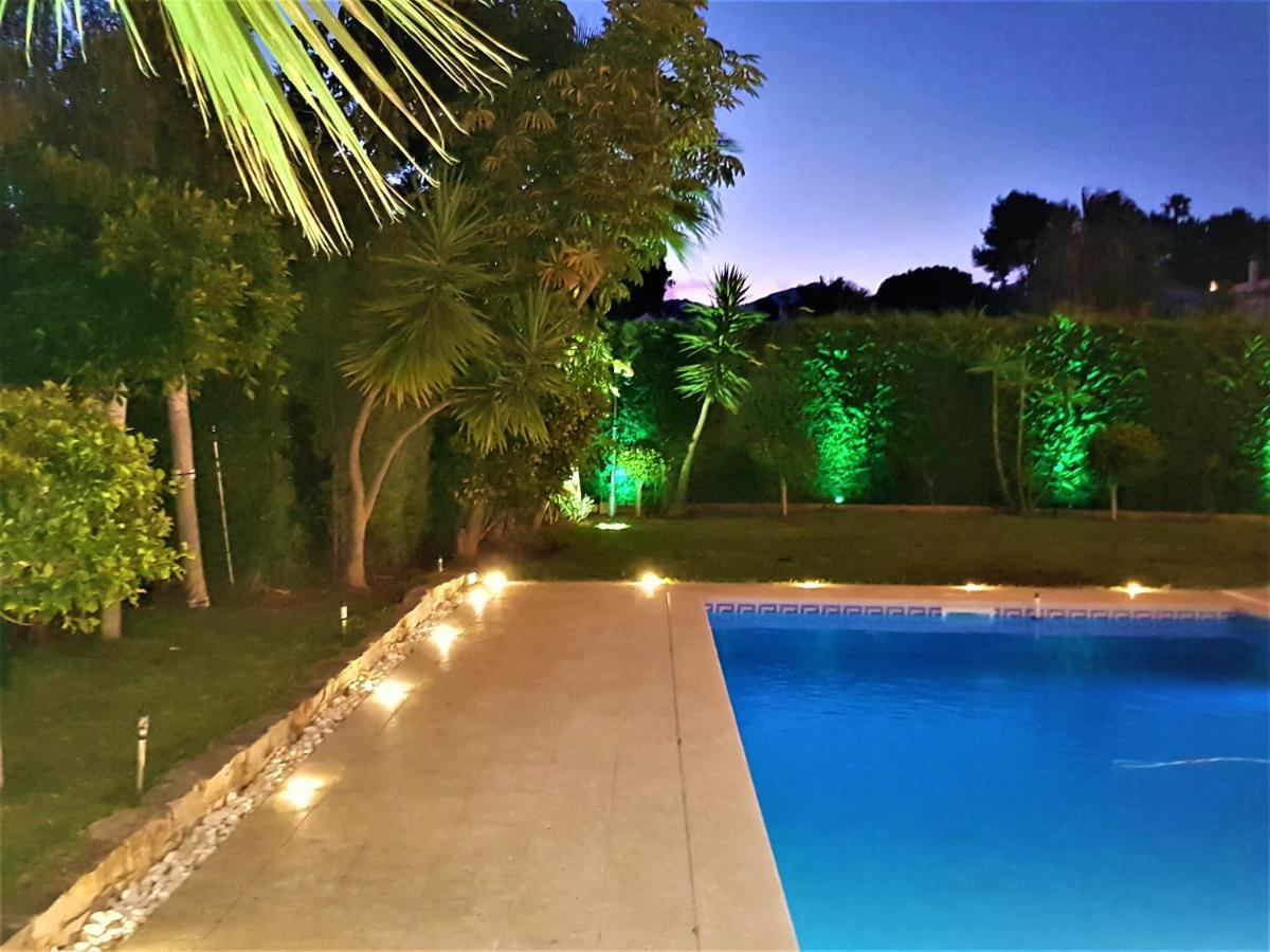 Villa Svim, Walking Distance To The Beach! Marbellac Extérieur photo