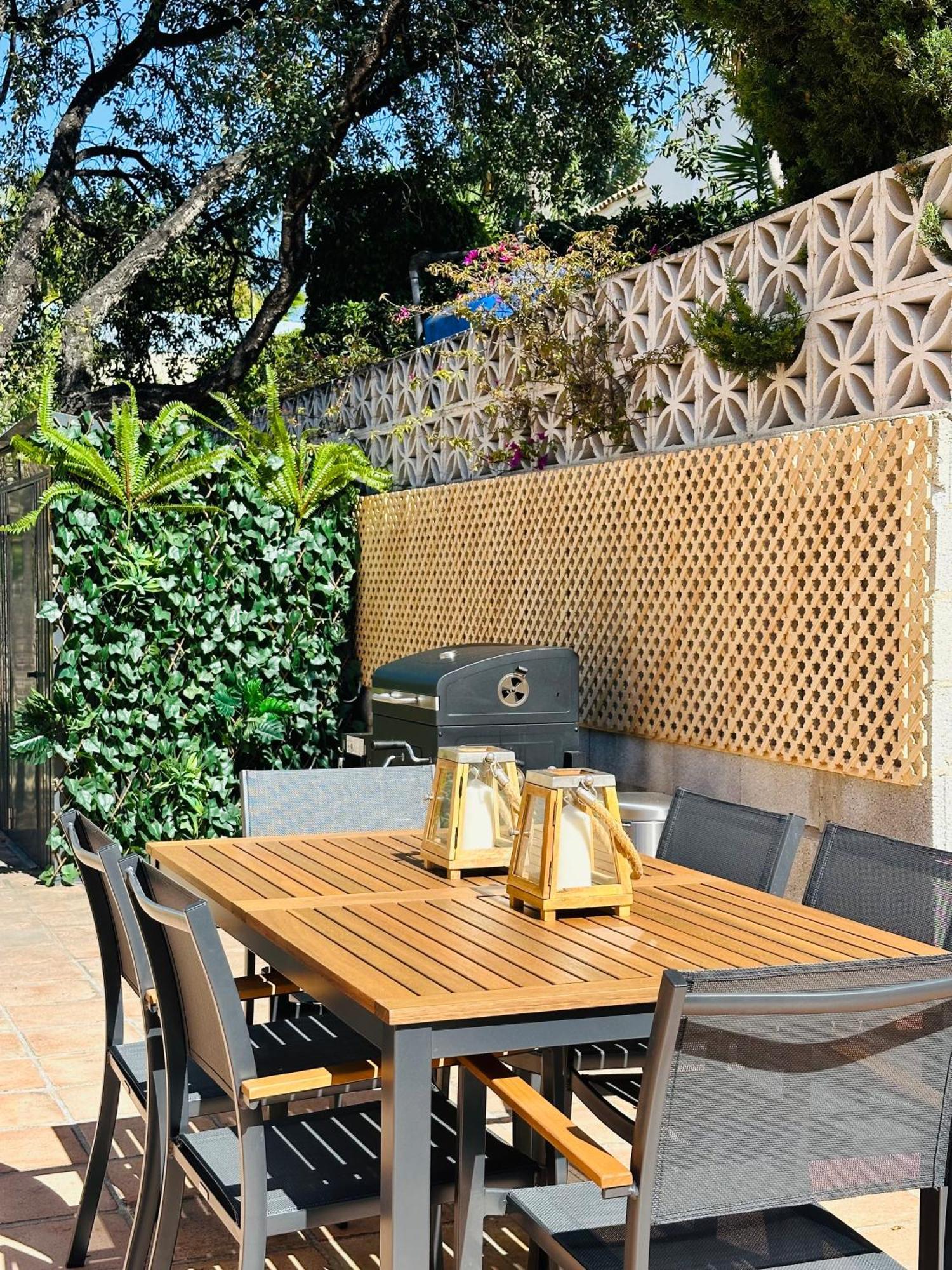 Villa Svim, Walking Distance To The Beach! Marbellac Extérieur photo